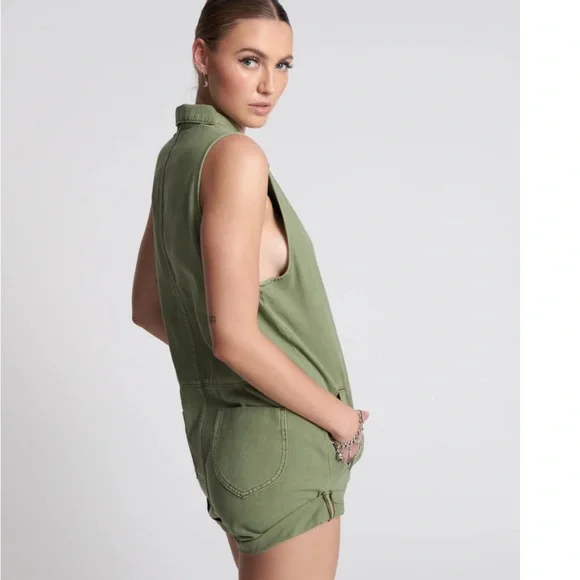 One Teaspoon | Khaki Mini Braxton Overalls - Picture 5 of 10